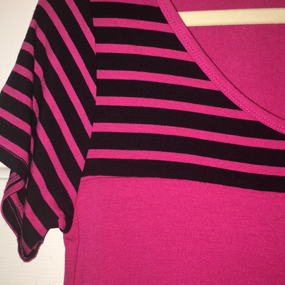 Small Classic Tee - Picture 2 of 3